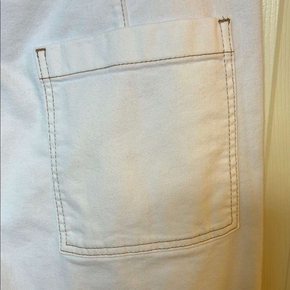 Chico's Off White Wide Leg Ankle Cropped Jeans - Picture 3 of 9